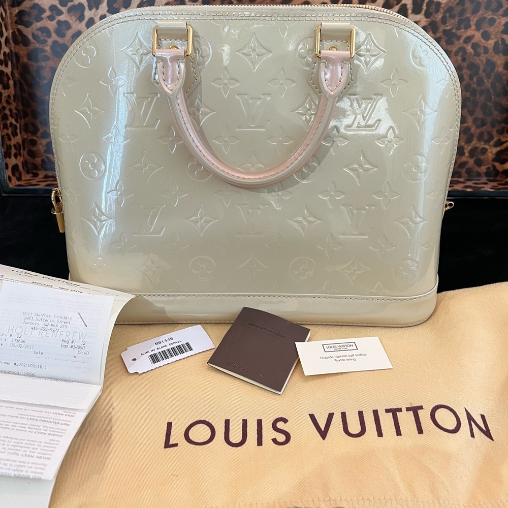 LOUIS VUITTON ALMA GM MV BLANC CORAIL HANDBAG MONOGRAM VERNIS LEATHER SEXY PURSE